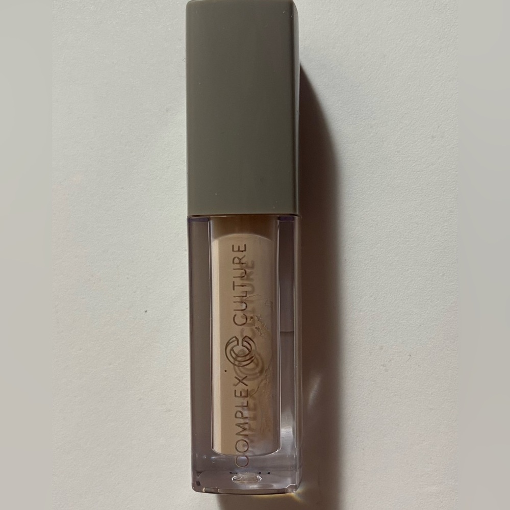 Makeup Bundle Perfect for Gifting. Work Wife, Secret Santa, Stocking Stuffers - Picture 4 of 10